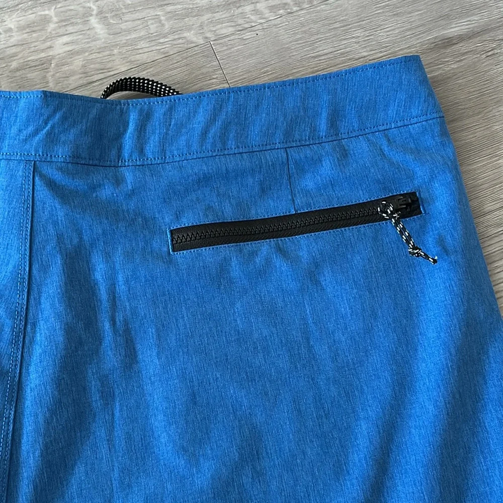 NIKE | DARK MARINA BLUE HYBRID SHORT MEN